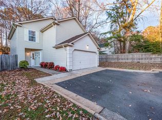 900 Fallcreek Run, Chesapeake, VA 23322