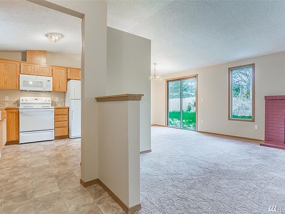 5th image of 17002 5th Ave E