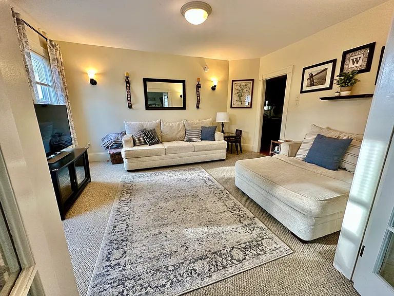 35 Reed St #2 — Photo 5
