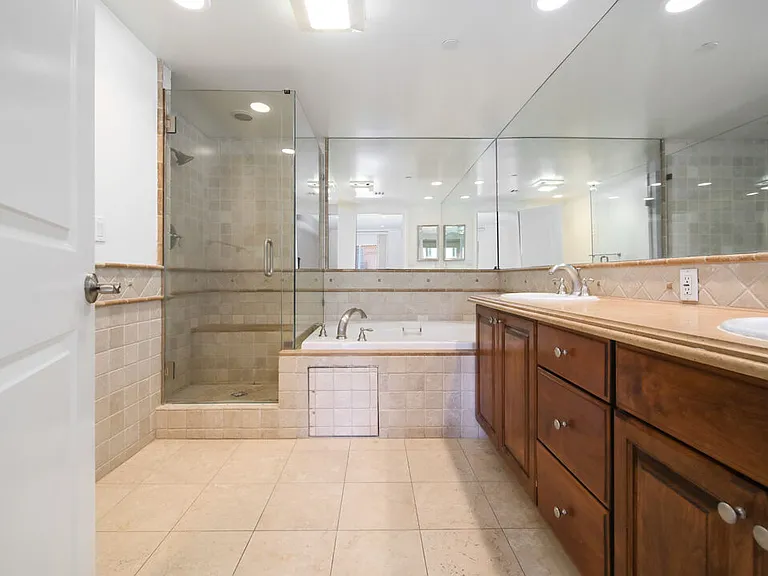 8610 Chalmers Dr #201 — Photo 15