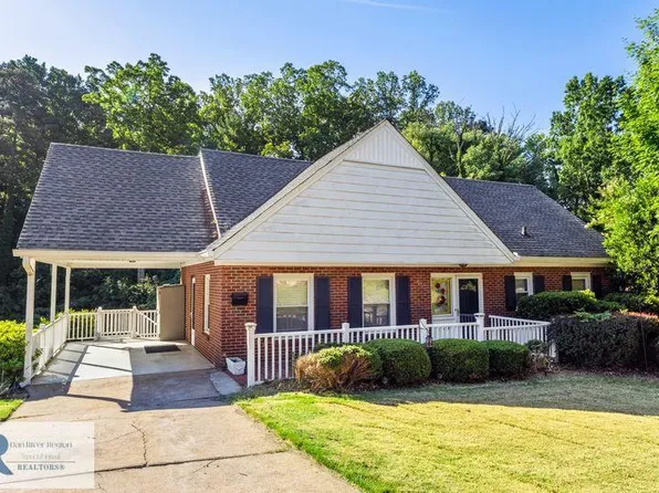 450 Brightwell Dr, Danville, VA 24540
