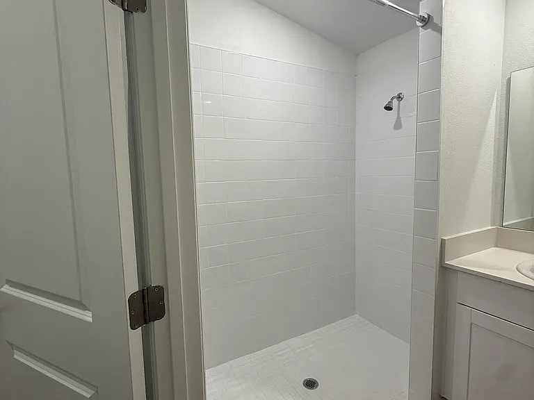 5480 San Pietro Dr — Photo 10