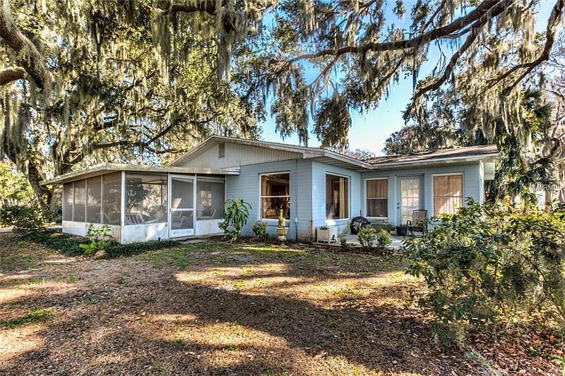 1st image of 31913 Tracy Ln