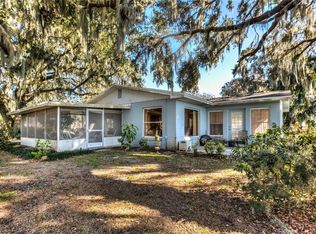 31913 Tracy Ln, Tavares, FL 32778