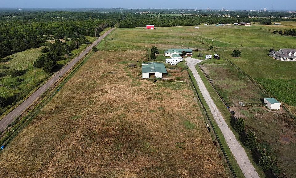2nd image of 4209 County Road 4509