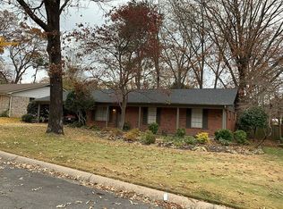 39 Bradford Dr, Little Rock, AR 72227