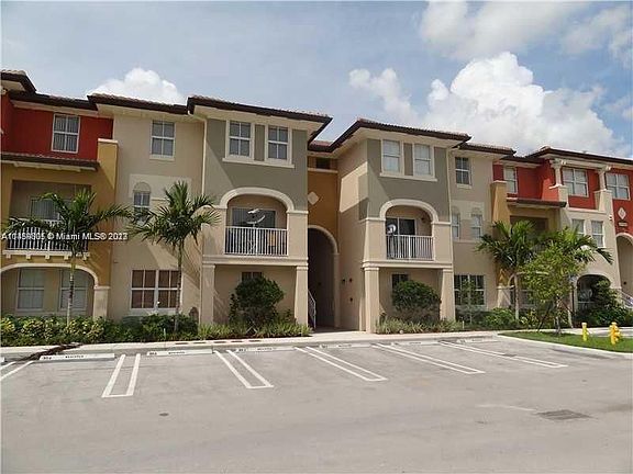 4th image of 11603 NW 89th St APT 206