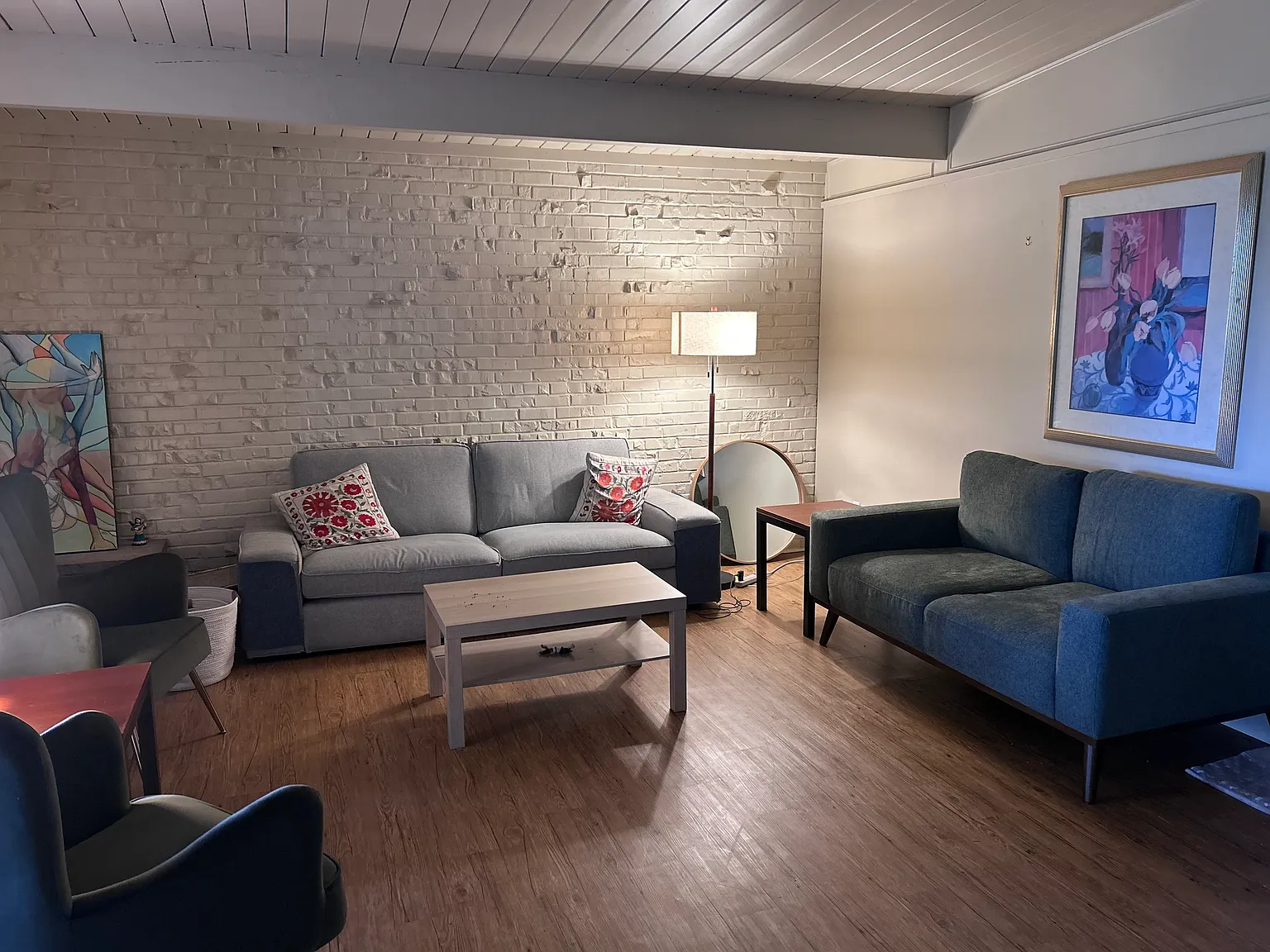 3 bed, 1274 sqft, $2,600 — Photo 3