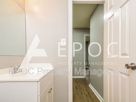2nd image of 1891 Torrey Dr