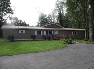 684 Gilbert Rd, Gilbert, PA 18331