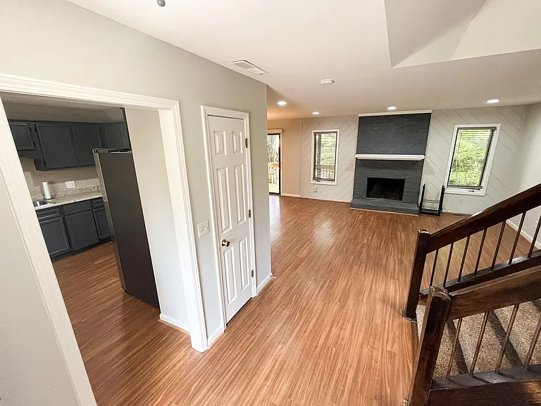 193 Kinloch Ct — Photo 8