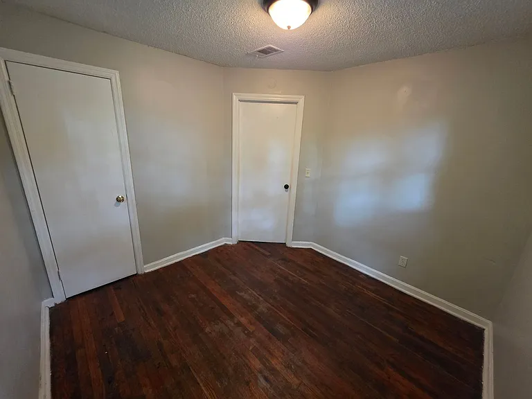 165 Stanford St — Photo 11