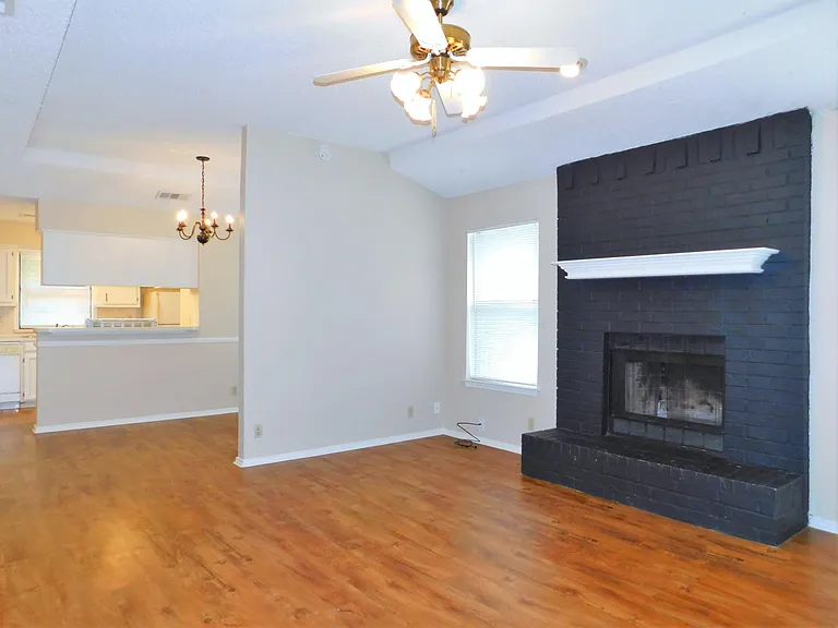 2212 Bolivar St #2212 — Photo 5