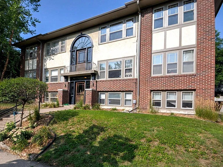 3438 Girard Ave S #100 — Photo 1
