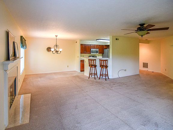 3rd image of 1468 Taramore Dr APT 201