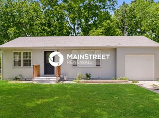 9642 McGee St, Kansas City, MO 64114