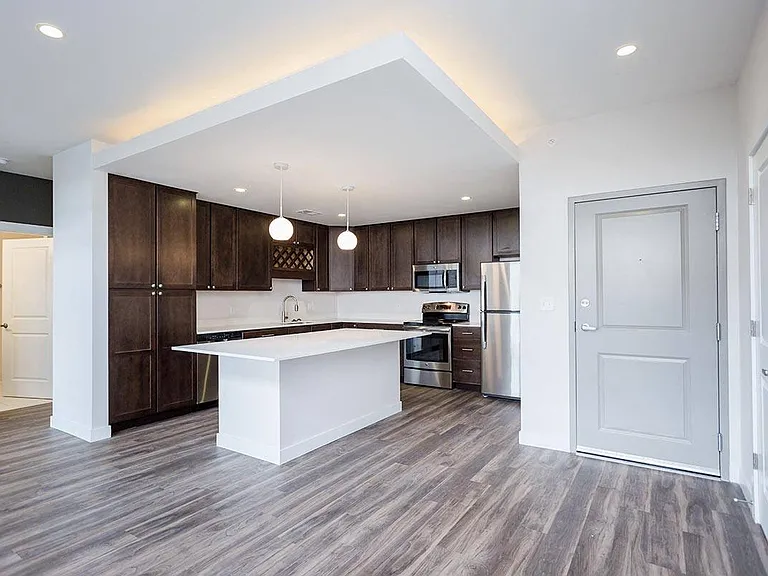 Brookside Apartments — Photo 102
