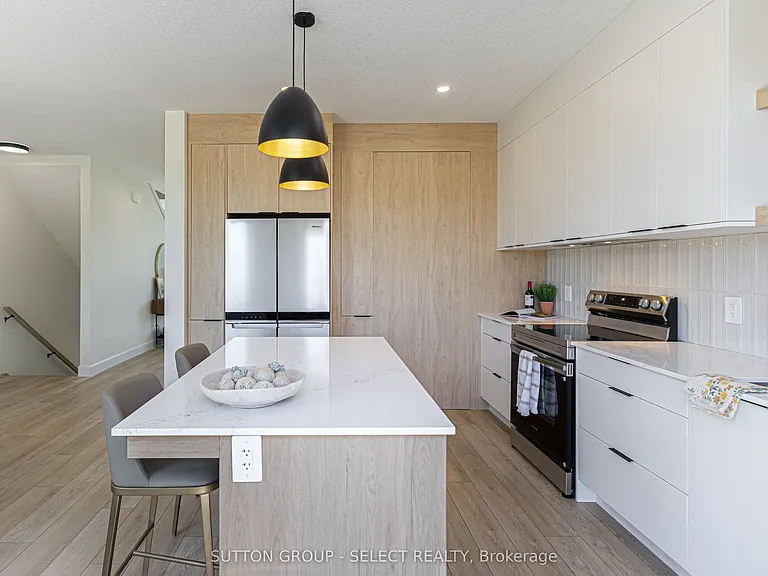 233 Upper Queen St #18 — Photo 22