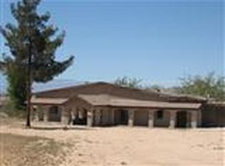 17096 Ocotilla Rd, Apple Valley, CA 92307
