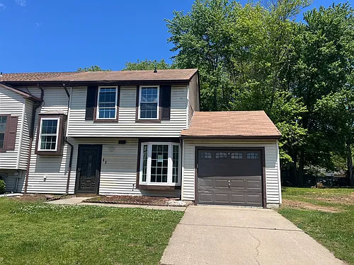 11 Steinway Ct Photo 1