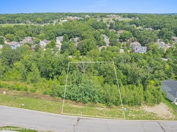 204 E 122nd St, Kansas City, MO 64145