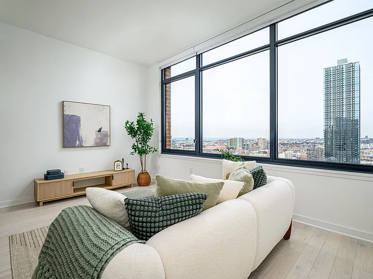 155 Bay St #R-3102 — Photo 3