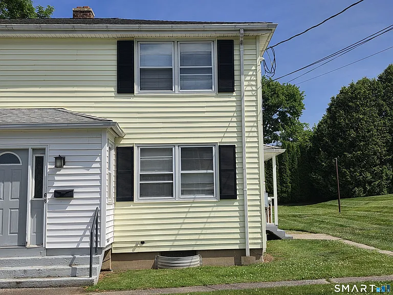 68 Geissler Dr — Photo 1