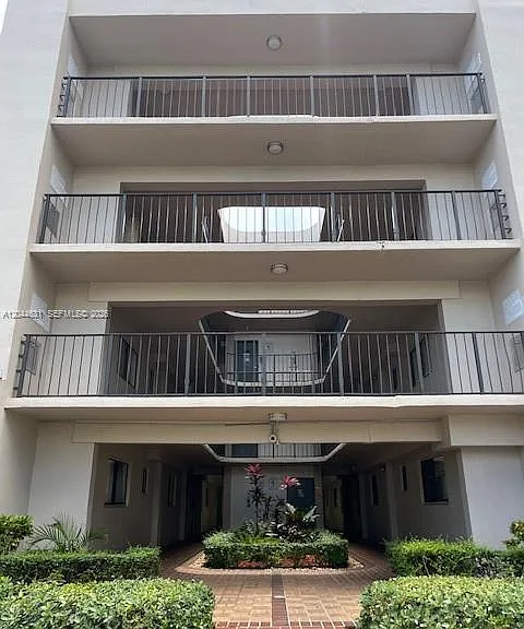 8540 SW 133rd Avenue Rd #123 — Photo 2