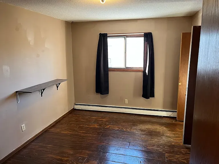 114 Main St NW #3 — Photo 9