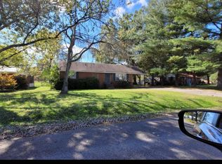 302 Lindenwood St, Tullahoma, TN 37388