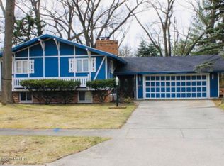 1435 Hillcrest Dr, Muskegon, MI 49442