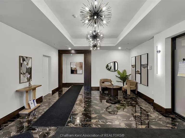12 Mill St W #412 — Photo 21