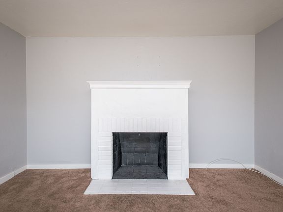 5th image of 1234 N Fruit Ave