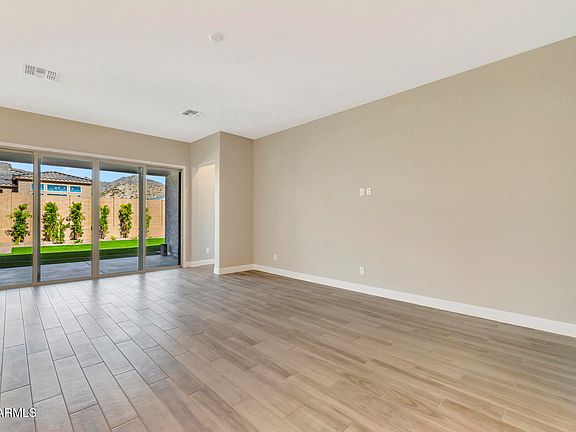 3rd image of 21548 W PIERSON Street