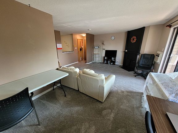 3rd image of 285 Kingsmere Blvd #304