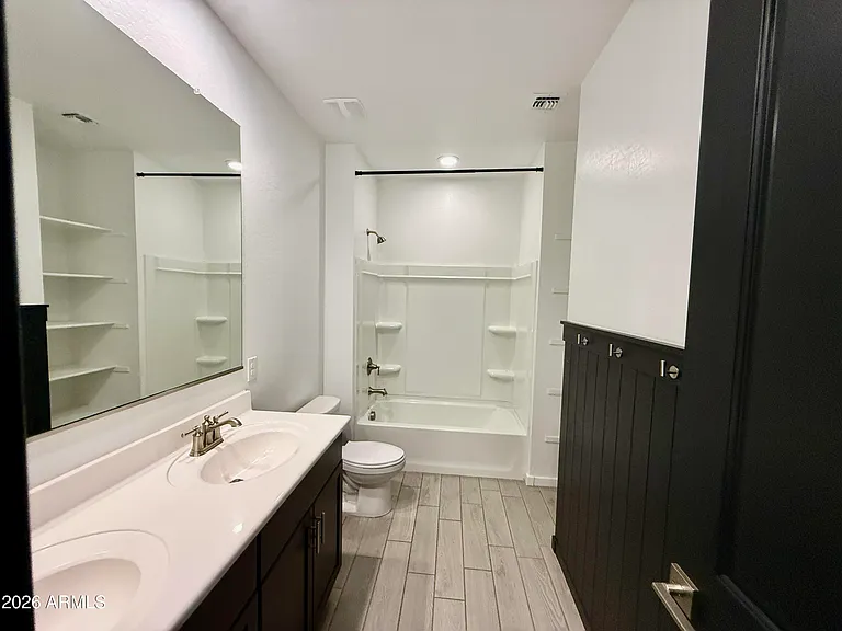 11002 W Marguerite Ave — Photo 30
