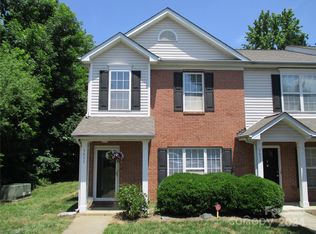 3033 Golden Dale Ln, Charlotte, NC 28262