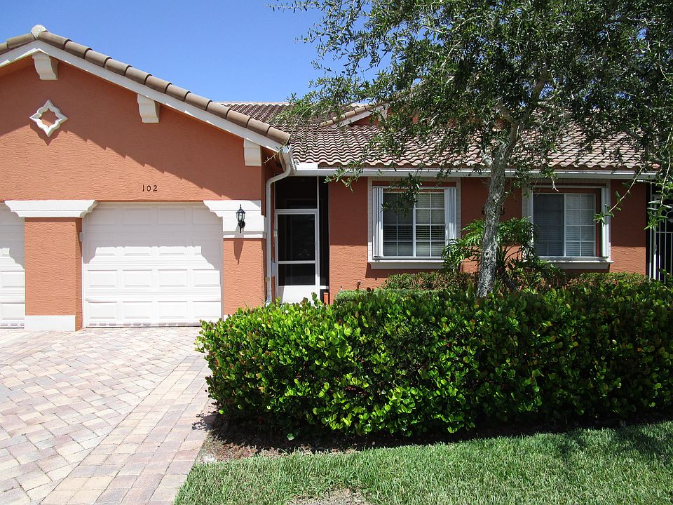 1st image of 6495 Oxford Cir