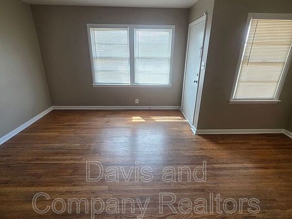4th image of 4210 Pasadena Dr