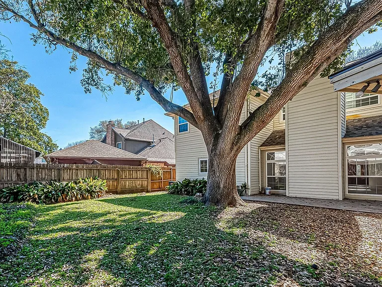 1015 Sugar Lakes Dr — Photo 43