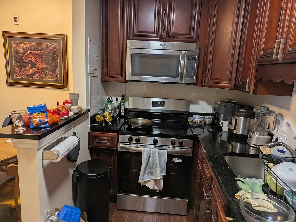 2 Larose Pl #16