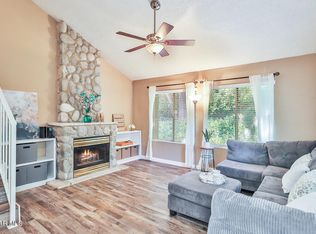 27526 Rondell St, Agoura Hills, CA 91301