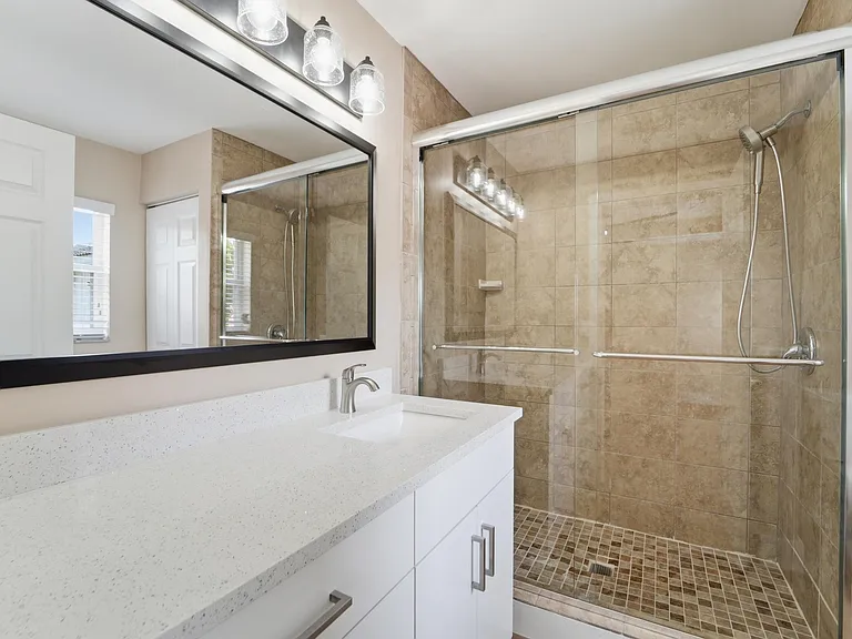 1780 Pierside Cir — Photo 15