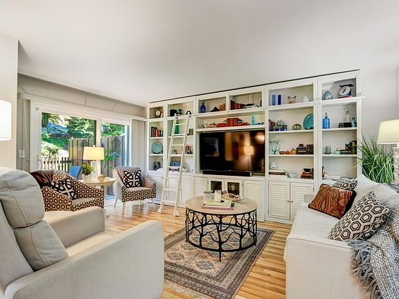 2nd image of 1882 Winding Creek Ct