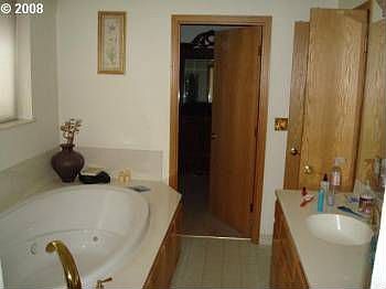 4th image of 2200 SE 146th Ave