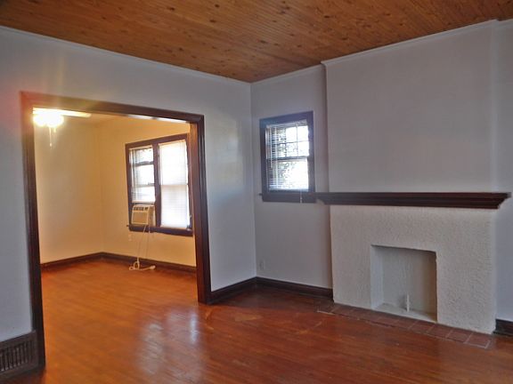 3rd image of 1320 S Rockford Ave APT 4