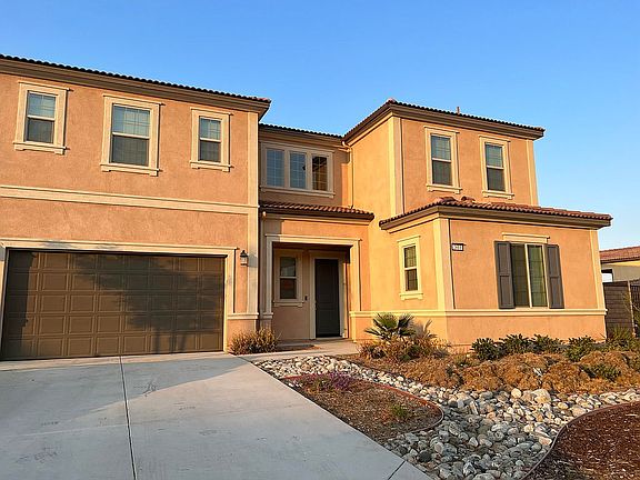 2nd image of 2611 Sierra Bella Dr