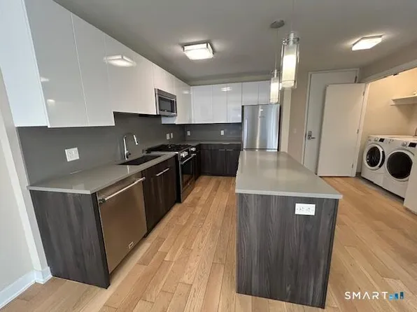 401 Atlantic St #9H, Stamford, CT 06901