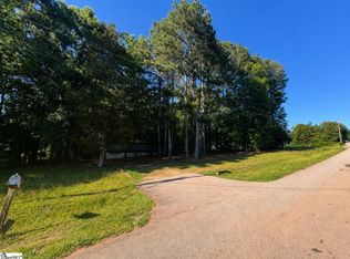 126 Major Meadows Rd, Belton, SC 29627