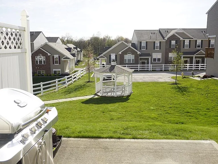 434 Turner Dr — Photo 11